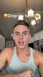 I dont think i should drop it… #gay #bi #fyp #lgbt