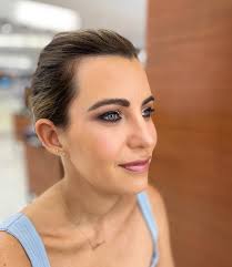 Leah Draper's Instagram, Twitter & Facebook