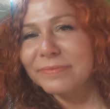 Kiedy kogoś kochasz, ten ktoś staje się częścią ciebie. Jest we wszystkim,  co robisz; jest w powietrzu, którym oddychasz, w wodzie, którą pijesz, i we  krwi, która płynie w twoich żyłach. Jego