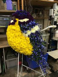 Maybe you would like to learn more about one of these? Bird Easel Clear Lakr Flowers Houston Tx Funeral Flowers Flower Arrangements Flowers