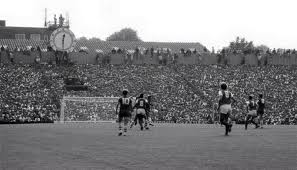 Pulisic scored just five minutes in to give the blues early control, but aubameyang scored a penalty kick in the first half and then put home a brilliant winner in the 67th. Pin On Arsenal