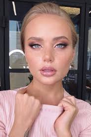 La rédac' vous donne un petit coup de pouce.parce qu'une mariée se doi. Maquillage Mariage 2020 2021 Les 50 Plus Beaux Maquillages De Mariee Lucette Maquillage Mariee Yeux Bleus Maquillage Yeux Bleus Mariage Maquillage De Mariee