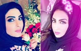 زينب العسكري تخطف القلوب بلقطة دافئة مع بناتها في أول ظهور لهن. Ø§Ù„ÙÙ†Ø§Ù†Ø© Ø§Ù„Ù…Ø¹ØªØ²Ù„Ø© Ø²ÙŠÙ†Ø¨ Ø§Ù„Ø¹Ø³ÙƒØ±ÙŠ ØªÙƒØ´Ù Ù„Ø£ÙˆÙ„ Ù…Ø±Ø© Ø¹Ù† Ù…Ù‡Ù†ØªÙ‡Ø§ Ù‚Ø¨Ù„ Ø§Ù„ØªÙ…Ø«ÙŠÙ„ Ø¯Ù†ÙŠØ§ Ø§Ù„ÙˆØ·Ù†