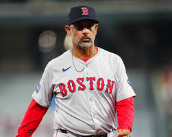 Red Sox manager Alex Cora receives three-year extension
