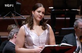 Young soprano lise davidsen has had major operatic appearances and has released albums for dacapo and bis. Lise Davidsen S Role Debut Anchors Satisfying Jenufa From Amsterdam Bachtrack