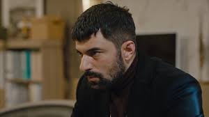 Adım Farah Dizisi 2 Bölüm