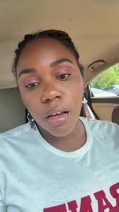 Ashley Dee (@curlybalancedbeauty)