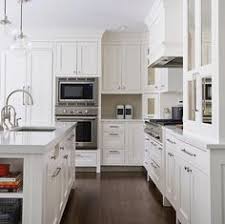 transitional kitchen
