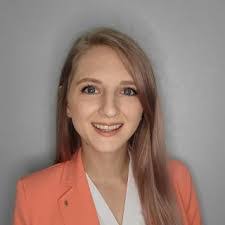 Melissa Ashman's Instagram, Twitter & Facebook