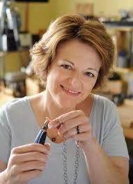 Tracy Arrington's Instagram, Twitter & Facebook