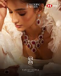 Model, personal stylist and fashion entrepreneur Diva Dhawan (@diva.dhawan)  just tied the knot with Ronak Sheth (@travelwithnak) in NYC with a grand  series of celebrations. New York played an important role in