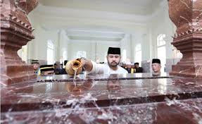 Bersemut cara tengku permaisuri selangor ucap hari keputeraan sultan sharafuddin jadi perhatian. Tmj Ziarah Makam Diraja