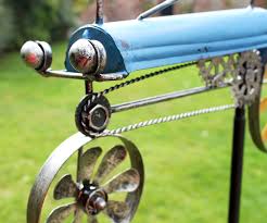 Die beliebtheit von windspielen wächst und längst findet man sie nicht mehr nur in gärten und parks, sondern auch auf. Gartenstecker Metall Traktor Xl Breite 48 Cm Trecker Blau 23700 Windspiel Windrad Wetterfest Gartendeko Garten Gartenstab Bodenstecker Dandibo Ambiente