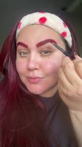 Transform into Poison Ivy with Stunning Makeup