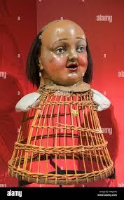 To mas hi-res stock photography and images