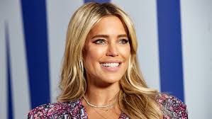 See more ideas about fashion, most beautiful women, celebrity boots. Oops 3fm Dj Discovers Photoshop Error At Sylvie Meis World Today News