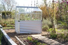 Markise sonnenschutz einziehbare balkonmarkise beschattung terrasse außen rollo. Das Perfekte Paar Hochbeet Und Fruhbeet