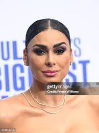 Laura Govan's Instagram, Twitter & Facebook