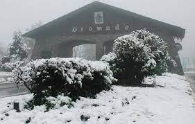 Auxiliar na instalação e manutenção corretiva e preventiva de sistemas e equipamentos e realiza visitas técnicas quando necessário. Gramado Com Neve Ponto Turistico Gramado O Turista