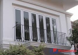 Desain jendela yang baik harus menyatu dan mendukung elemen lainnya baik interior maupun eksterior. 30 Desain Pintu Balkon Minimalis Windownesia Jual Jendela Aluminium Dan Jendela Upvc