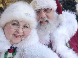 Christmas- Ho Ho Ho it's Mrs. Claus. Also Santa's hubby and Santa's son.  (TNT Images (c) 2019, Photos: Ken Naegele) #Christmas2022  #christmascountdown #santa #NecroTourist