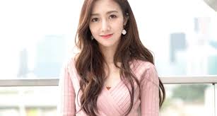 组图：港姐冠军雷庄儿与亚军何依婷出席活动 穿蓝色礼服超自信 (3/6) 2017年11月07日 22:01. ä½•ä¾å©·é˜´å½±ç…§æŽ€nobraç–'äº' é©³æ–¥ä¸å¯èƒ½æ²¡ç©¿ å¨±ä¹çƒ­ç‚¹