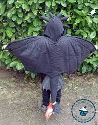 Toothless Costume Ohnezahn Kostum Mommymade Kids Ohnezahn Kostum Dragons Kostum Und Kostum