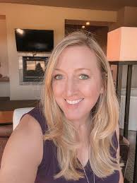 Hi there! In case we've never met, here are some things you should know  about me: 🔸My name is Janine Rosche (rhymes with crochet) 🔸I've moved 17  times in my 42 years