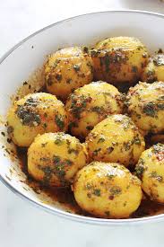 Pommes De Terre A La Chermoula Recette Batata Mchermla Recette Recettes De Cuisine Cuisine Culinaire Recette