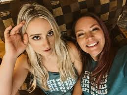 Joanna Benson (@joannaleebenson) • Instagram photos and videos