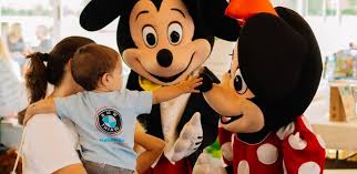 Don't be afraid of the dark. Discover the allure of the ocean at night with  PADI