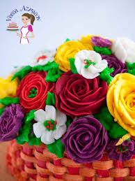 White wedding cake with gold decoration. Glossy Korean Buttercream Cake Decorating Tutorials