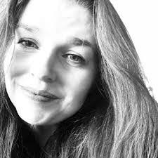 Hallie Tilley's Instagram, Twitter & Facebook