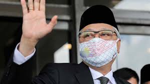 Jun 09, 2021 · defence minister ismail sabri yaakob said today that his son, malaysian singer gaddafi ismail sabri, will not be exempted from penalties if the singing competition he had appeared on was found to be in violation of lockdown regulations. Ux0z3axukq6mgm