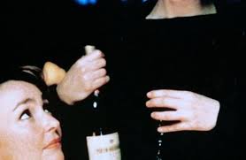 Depuis 1986, elle a été nommée dix fois aux césar du cinéma, obtenant celui de la meilleure actrice dans un second rôle en 1997 pour un air de famille et celui de la meilleure actrice en 2016 pour marguerite de xavier giannoli. Typisch Familie 1996 Film Cinema De
