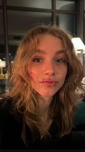 Anna Banana and Girl