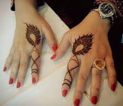 Everyone needs to get a henna tattoo once in their life. Indian Henna Tattoo Artist Craigieburn Melbourne Vic