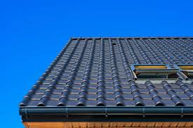 Installer une fenetre de toit. Fenetre De Toit Comment Bien Choisir Et Reussir Son Installation