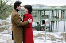 Ihre geschichte ist unheimlich komplex und mitunter ein wenig verwirrend. Das Haus Am See 2006 Film Cinema De