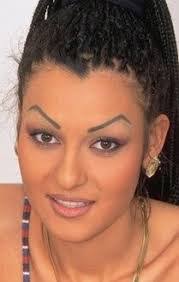 Lola Gross's Instagram, Twitter & Facebook