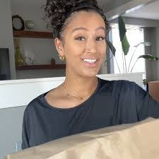 Lori Perrigo's Instagram, Twitter & Facebook