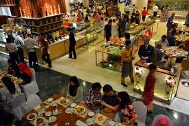 Hotel offers strategic location and easy access to the lively city has to offer. Ramadan Buffet At Seri Mutiara Restaurant At Mutiara Johor Bahru Johor Kaki Travels For Food
