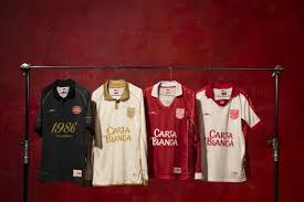 Carta Blanca revive la ChiquitiBum: lanza jerseys edición limitada y lata especial por los 40 años de la icónica porra