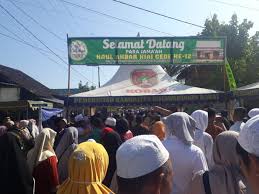 Salah satu jamaah haul, maimunah mengatakan kalau mendengar syair ini hatinya rasa tersentuh. Klotok Jamaah Haul Ke 15 Haul Guru Sekumpul 2020 Kadishub Banjarbaru Turun Ghum Hai Kisi Ke Pyar Mein 20th February 2021 Video Episode Anak Pandai