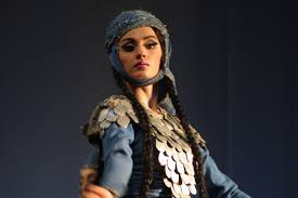 Unsere liebe deutschsprachige reiseleiterin tatev lädt sie im april zu einer ganz besonderen reise in ihr heimatland armenien ein. Atemberaubender Georgischer Traditioneller Tanz Erfahrungen Mit Erasmus Tbilisi