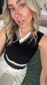 Hannah Pyles's Instagram, Twitter & Facebook