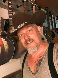 Jamie Neva's Instagram, Twitter & Facebook