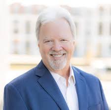 Justin Mullen's Instagram, Twitter & Facebook