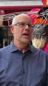 How are @UniOfReading bee experts helping the @beewild.campaign to  #BringTheBuzzBack? 🐝 #ReadingUniversity #Pollinators #SaveTheBees