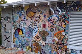 5 Motif Keramik Dinding Depan Rumah Anti Mainstream Bikin Semua Orang Takjub